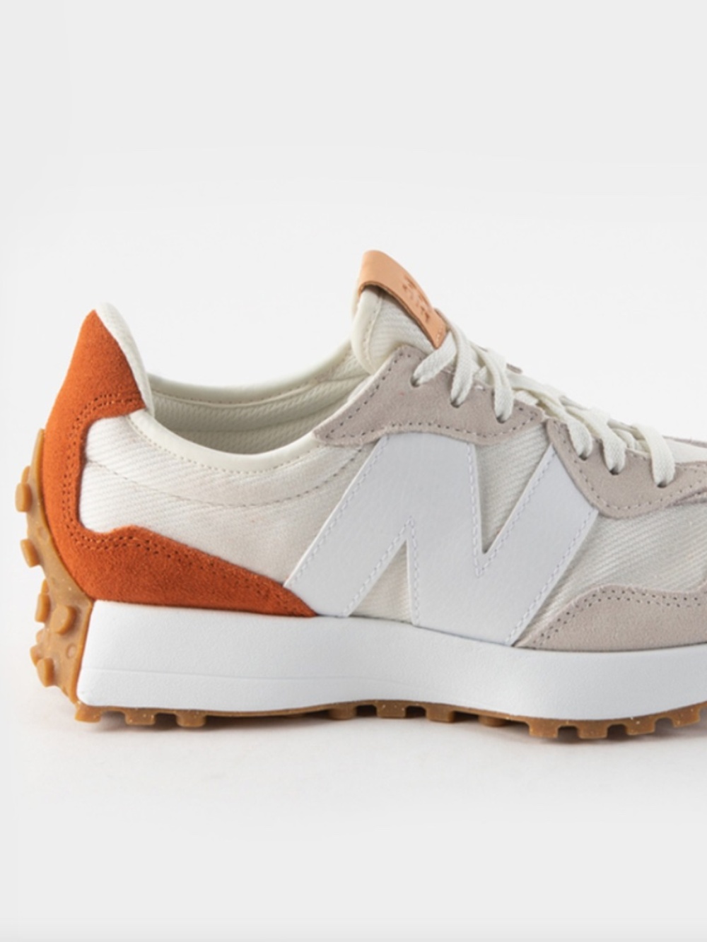New Balance 327 - Ivory & Rust Size 8